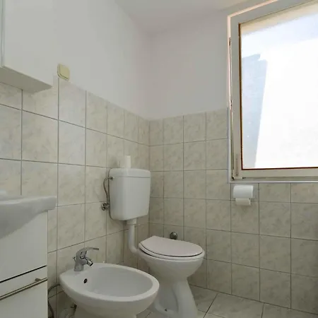 Two-bedroom Near Sea 1 アパート *