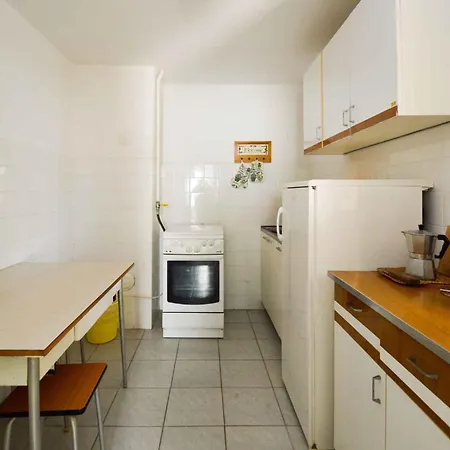アパート Two-bedroom Near Sea 1 *