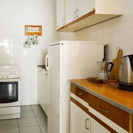 アパート Two-bedroom Near Sea 1 プーラ