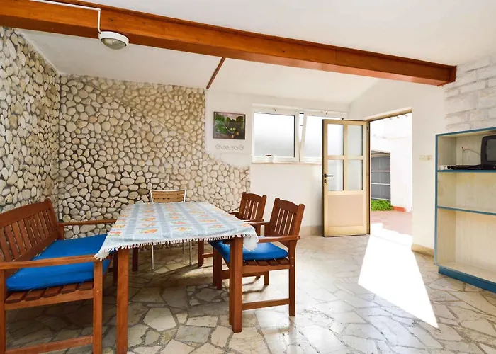 Apartment Two-bedroom Near Sea 1 *